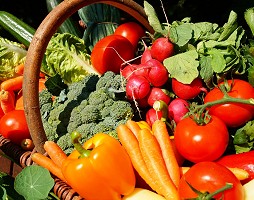 Aiuta chi  in difficolt: dona frutta e verdura dal tuo orto